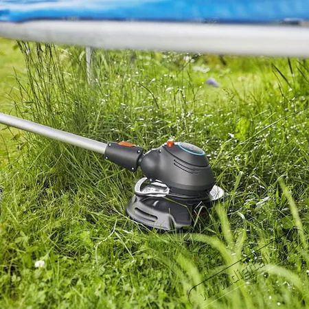 Gardena ComfortCut 550/28 fűszeg&eacute;lyny&iacute;r&oacute; H&aacute;ztart&aacute;s / Otthon / K&uuml;lt&eacute;r - K&uuml;lt&eacute;r / kerti term&eacute;k / grill - Motoros fűkasza / szeg&eacute;lyny&iacute;r&oacute; - 386254