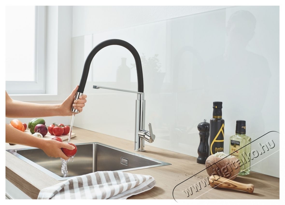 Grohe 31489000 Feel Egykaros mosogat&oacute; csaptelep, forgathat&oacute;, kih&uacute;zhat&oacute; fej, kr&oacute;m Konyhai term&eacute;kek - Mosogat&oacute; - Mosogat&oacute; csaptelep - 536637