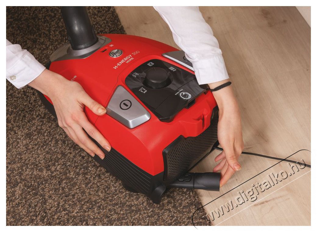 Hoover HE310HM 011 piros-sz&uuml;rke porzs&aacute;kos porsz&iacute;v&oacute; H&aacute;ztart&aacute;s / Otthon / K&uuml;lt&eacute;r - Porsz&iacute;v&oacute; / takar&iacute;t&oacute;g&eacute;p - Porzs&aacute;kos porsz&iacute;v&oacute; - 462099