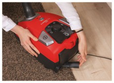 Hoover HE310HM 011 piros-sz&uuml;rke porzs&aacute;kos porsz&iacute;v&oacute; H&aacute;ztart&aacute;s / Otthon / K&uuml;lt&eacute;r - Porsz&iacute;v&oacute; / takar&iacute;t&oacute;g&eacute;p - Porzs&aacute;kos porsz&iacute;v&oacute; - 462099