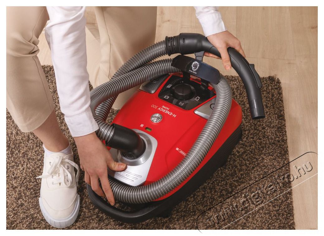 Hoover HE310HM 011 piros-sz&uuml;rke porzs&aacute;kos porsz&iacute;v&oacute; H&aacute;ztart&aacute;s / Otthon / K&uuml;lt&eacute;r - Porsz&iacute;v&oacute; / takar&iacute;t&oacute;g&eacute;p - Porzs&aacute;kos porsz&iacute;v&oacute; - 462099