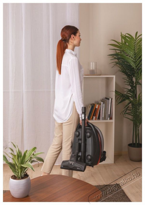 Hoover HE310HM 011 piros-sz&uuml;rke porzs&aacute;kos porsz&iacute;v&oacute; H&aacute;ztart&aacute;s / Otthon / K&uuml;lt&eacute;r - Porsz&iacute;v&oacute; / takar&iacute;t&oacute;g&eacute;p - Porzs&aacute;kos porsz&iacute;v&oacute; - 462099