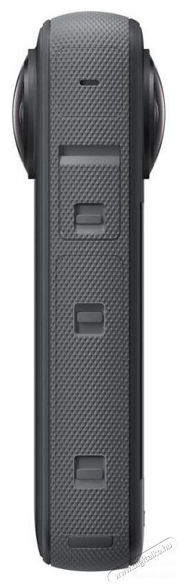 Insta360 ONE X3 F&eacute;nyk&eacute;pezőg&eacute;p / kamera - Sport kamera - 4K felbont&aacute;s&uacute; - 519888