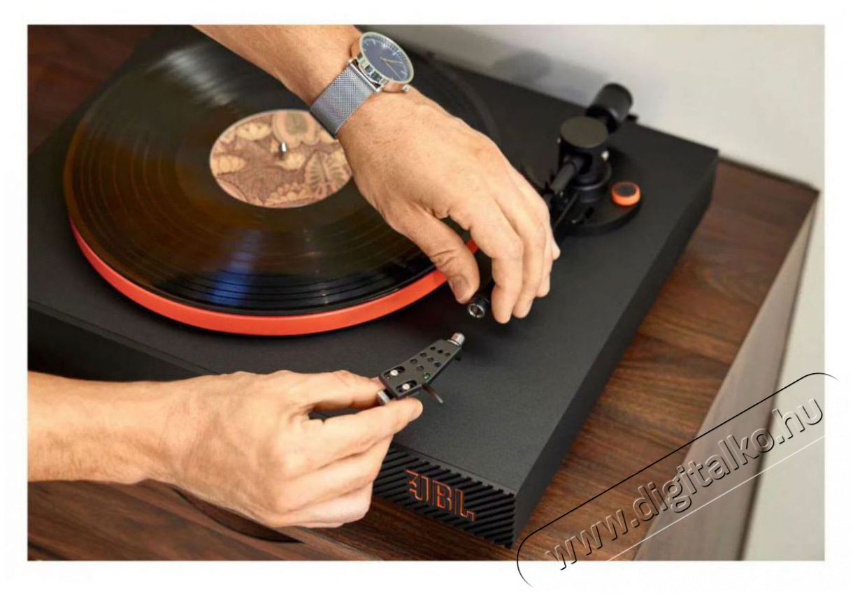 JBL Spinner BT Orange Audio-Video / Hifi / Multim&eacute;dia - Bakelit lemezj&aacute;tsz&oacute; - Bakelit lemezj&aacute;tsz&oacute; - 525056