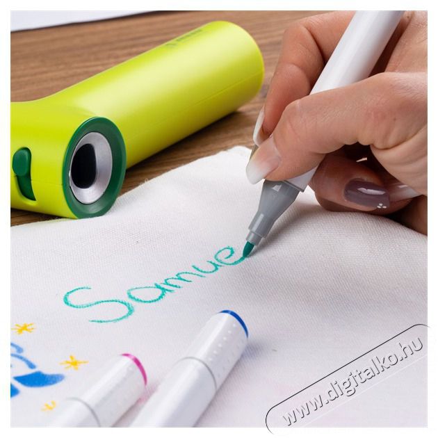 JOLLY Airbrush Textile 12 darabos k&eacute;tv&eacute;gű sz&iacute;nes textilmarker ut&aacute;nt&ouml;ltő k&eacute;szlet Iroda &eacute;s sz&aacute;m&iacute;t&aacute;stechnika - Egy&eacute;b sz&aacute;m&iacute;t&aacute;stechnikai term&eacute;k - 510820