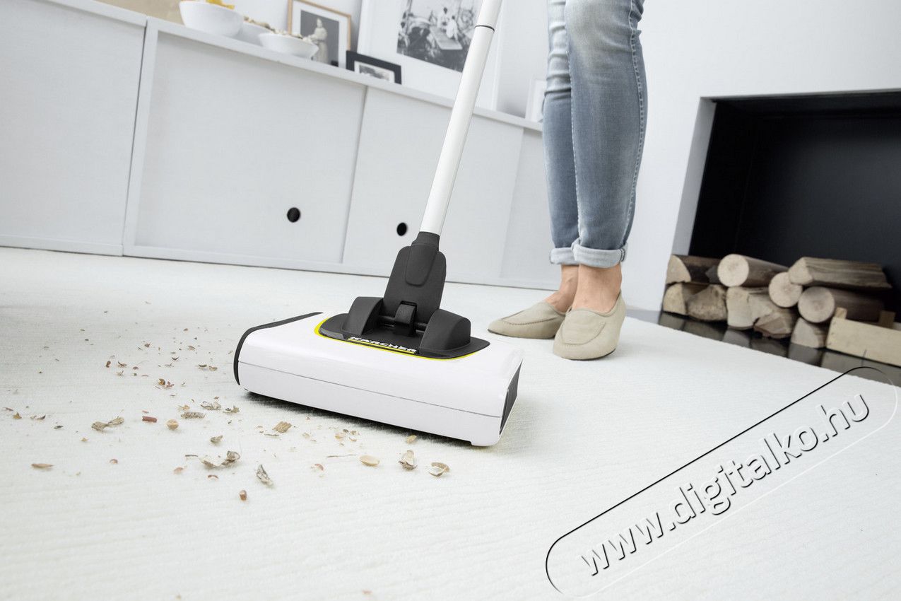 Karcher KB 5  (WHITE) 1.258-010.0 AKKUMUL&Aacute;TOROS SEPRŰ H&aacute;ztart&aacute;s / Otthon / K&uuml;lt&eacute;r - Porsz&iacute;v&oacute; / takar&iacute;t&oacute;g&eacute;p - Seprőg&eacute;p - 327790