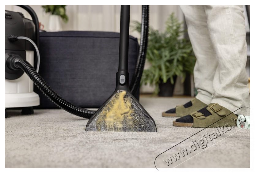 Karcher 1.081-150.0 SE 4 *EU k&aacute;rpit- &eacute;s szőnyegtiszt&iacute;t&oacute; H&aacute;ztart&aacute;s / Otthon / K&uuml;lt&eacute;r - Porsz&iacute;v&oacute; / takar&iacute;t&oacute;g&eacute;p - Sz&aacute;raz-nedves takar&iacute;t&oacute;g&eacute;p - 500260