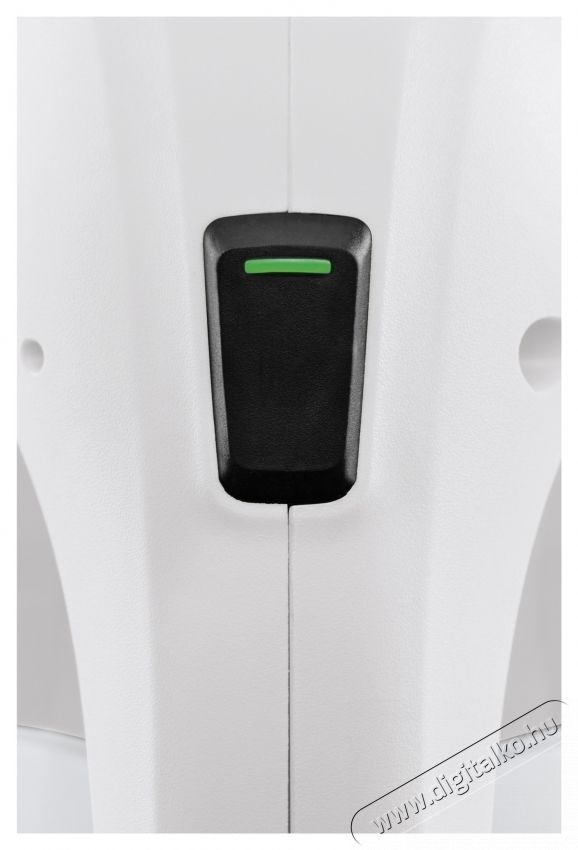 Karcher 1.633-608.0 WV 1 Plus ablaktiszt&iacute;t&oacute;, 25 perc auton&oacute;mia, 70 m3-ig, 100ml v&iacute;ztart&aacute;ly, Feh&eacute;r/Fekete H&aacute;ztart&aacute;s / Otthon / K&uuml;lt&eacute;r - Porsz&iacute;v&oacute; / takar&iacute;t&oacute;g&eacute;p - K&eacute;zi / &aacute;ll&oacute; porsz&iacute;v&oacute; - 536945