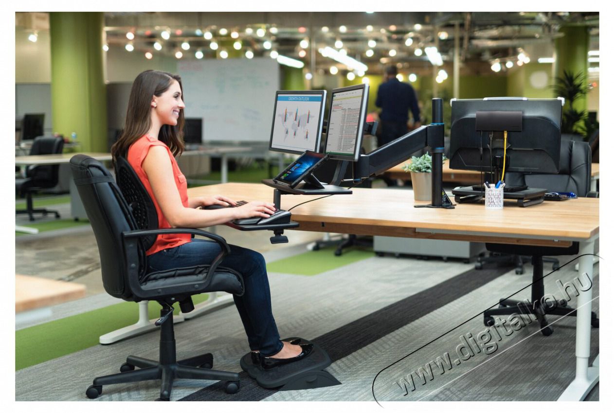 Kensington SoleMate Plus &aacute;ll&iacute;that&oacute; magass&aacute;g&uacute; fekete l&aacute;bt&aacute;masz Iroda &eacute;s sz&aacute;m&iacute;t&aacute;stechnika - Egy&eacute;b sz&aacute;m&iacute;t&aacute;stechnikai term&eacute;k - 451922