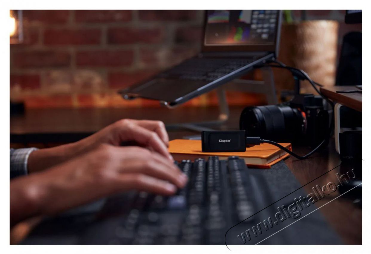 Kingston XS1000 SSD 1TB Iroda &eacute;s sz&aacute;m&iacute;t&aacute;stechnika - Adatt&aacute;rol&oacute; / merevlemez - K&uuml;lső SSD - 503360