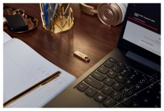 Kingston DataTraveler SE9 (Gen 3) 512GB Mem&oacute;ria k&aacute;rtya / Pendrive - Pendrive - 503358