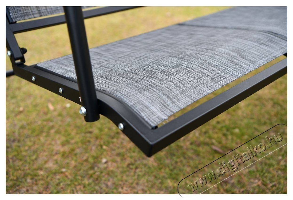 Kring Cham hintasz&eacute;k, 3 &uuml;l&eacute;ses, m&eacute;ret 108x190x155 cm H&aacute;ztart&aacute;s / Otthon / K&uuml;lt&eacute;r - K&uuml;lt&eacute;r / kerti term&eacute;k / grill - Kerti b&uacute;tor - 537047