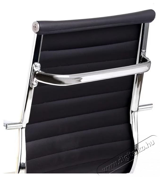 Kring Lear ergonomikus irodai forg&oacute;sz&eacute;k, Fekete Iroda &eacute;s sz&aacute;m&iacute;t&aacute;stechnika - Egy&eacute;b sz&aacute;m&iacute;t&aacute;stechnikai term&eacute;k - 536992