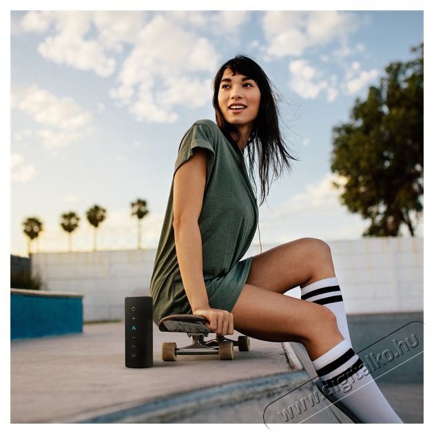 LAMAX Sounder2 Play bluetooth hangsz&oacute;r&oacute; Audio-Video / Hifi / Multim&eacute;dia - Hordozhat&oacute;, vezet&eacute;k n&eacute;lk&uuml;li / bluetooth hangsug&aacute;rz&oacute; - Hordozhat&oacute;, vezet&eacute;k n&eacute;lk&uuml;li / bluetooth hangsug&aacute;rz&oacute; - 477621