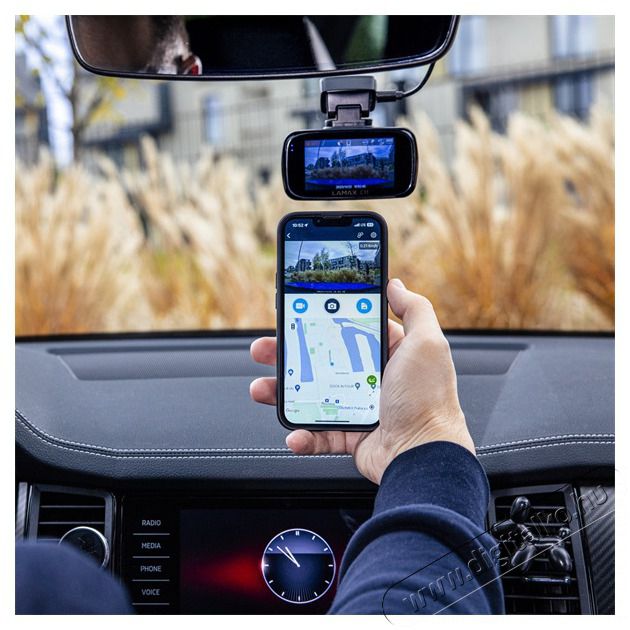 LAMAX C11 GPS 4K aut&oacute;s menetr&ouml;gz&iacute;tő kamera F&eacute;nyk&eacute;pezőg&eacute;p / kamera - Aut&oacute;s fed&eacute;lzeti kamera - 508348