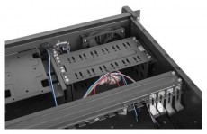 LANBERG SC01-4504-10B 19" 4U Sz&eacute;l:430 M&eacute;ly:450mm Mag:177 t&aacute;p n&eacute;lk&uuml;li rack szerver h&aacute;z Iroda &eacute;s sz&aacute;m&iacute;t&aacute;stechnika - Egy&eacute;b sz&aacute;m&iacute;t&aacute;stechnikai term&eacute;k - 456372