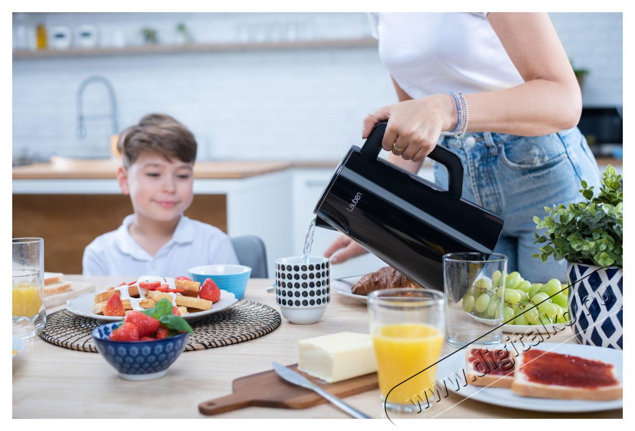 Lauben Electric Kettle 1800BC Konyhai term&eacute;kek - V&iacute;zforral&oacute; / teafőző - 513111