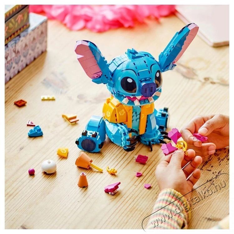 LEGO Disney - Stitch (43249) H&aacute;ztart&aacute;s / Otthon / K&uuml;lt&eacute;r - J&aacute;t&eacute;k / Sport - Kreat&iacute;v / k&eacute;szs&eacute;gfejlesztő j&aacute;t&eacute;k - 531335