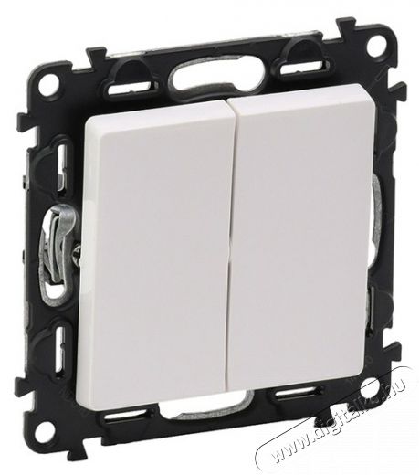 Legrand 752105 Valena Life feh&eacute;r csill&aacute;rkapcsol&oacute; 10 AX H&aacute;ztart&aacute;s / Otthon / K&uuml;lt&eacute;r - Vil&aacute;g&iacute;t&aacute;s / elektromoss&aacute;g - H&aacute;l&oacute;zati eloszt&oacute; / hosszabb&iacute;t&oacute; / adapter - 392430