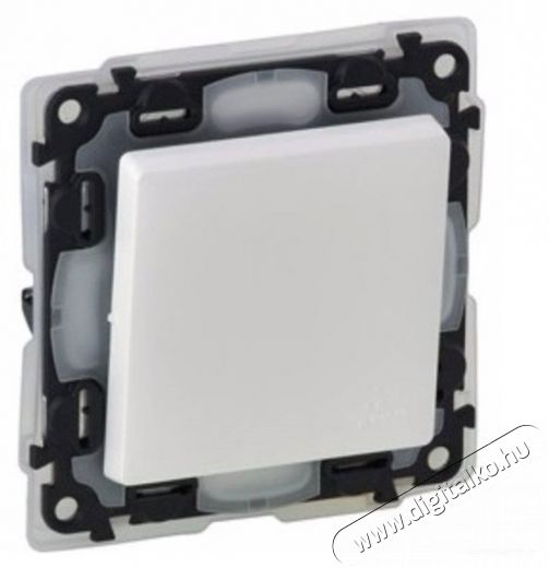 Legrand 752156 Valena Life IP44 feh&eacute;r v&aacute;lt&oacute;kapcsol&oacute; H&aacute;ztart&aacute;s / Otthon / K&uuml;lt&eacute;r - Vil&aacute;g&iacute;t&aacute;s / elektromoss&aacute;g - H&aacute;l&oacute;zati eloszt&oacute; / hosszabb&iacute;t&oacute; / adapter - 392448