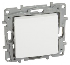 Legrand 764504 Nilo&eacute; feh&eacute;r Keresztkapcsol&oacute; H&aacute;ztart&aacute;s / Otthon / K&uuml;lt&eacute;r - Vil&aacute;g&iacute;t&aacute;s / elektromoss&aacute;g - H&aacute;l&oacute;zati eloszt&oacute; / hosszabb&iacute;t&oacute; / adapter - 392151