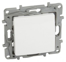 Legrand 764507 Nilo&eacute; egyp&oacute;lus&uacute; nyom&oacute;kapcsol&oacute; - feh&eacute;r  H&aacute;ztart&aacute;s / Otthon / K&uuml;lt&eacute;r - Vil&aacute;g&iacute;t&aacute;s / elektromoss&aacute;g - H&aacute;l&oacute;zati eloszt&oacute; / hosszabb&iacute;t&oacute; / adapter - 391974