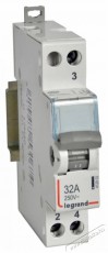 Legrand 412902 CX3 1P 32A k&ouml;z&eacute;p&aacute;ll&aacute;ssal modul&aacute;ris v&aacute;lt&oacute;kapcsol&oacute; H&aacute;ztart&aacute;s / Otthon / K&uuml;lt&eacute;r - Vil&aacute;g&iacute;t&aacute;s / elektromoss&aacute;g - H&aacute;l&oacute;zati eloszt&oacute; / hosszabb&iacute;t&oacute; / adapter - 392475