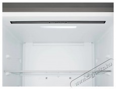 LG GBBSJ10EPY Alulfagyaszt&oacute;s hűtőszekr&eacute;ny Konyhai term&eacute;kek - Hűtő, fagyaszt&oacute; (szabadon&aacute;ll&oacute;) - Alulfagyaszt&oacute;s kombin&aacute;lt hűtő - 531637