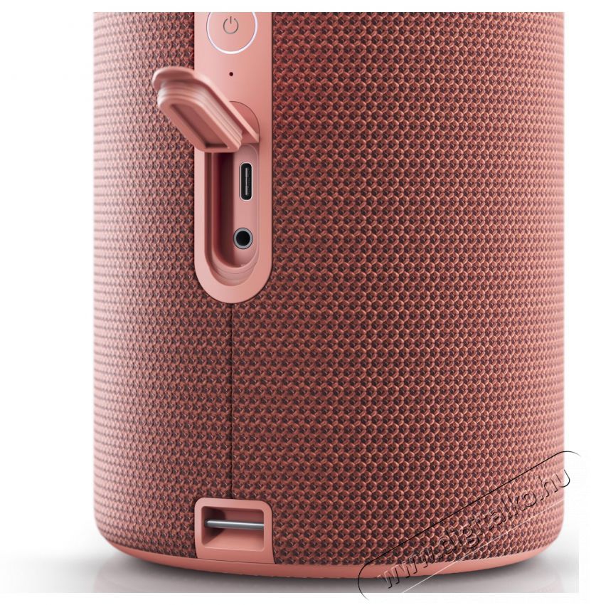 Loewe WE. HEAR 2 By Loewe - Coral Red Audio-Video / Hifi / Multim&eacute;dia - Hordozhat&oacute;, vezet&eacute;k n&eacute;lk&uuml;li / bluetooth hangsug&aacute;rz&oacute; - Hordozhat&oacute;, vezet&eacute;k n&eacute;lk&uuml;li / bluetooth hangsug&aacute;rz&oacute; - 522419