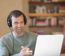 Logitech H540 USB vezet&eacute;kes headset (981-000480) Audio-Video / Hifi / Multim&eacute;dia - F&uuml;l &eacute;s Fejhallgat&oacute;k - Fejhallgat&oacute; mikrofonnal / headset - 321782