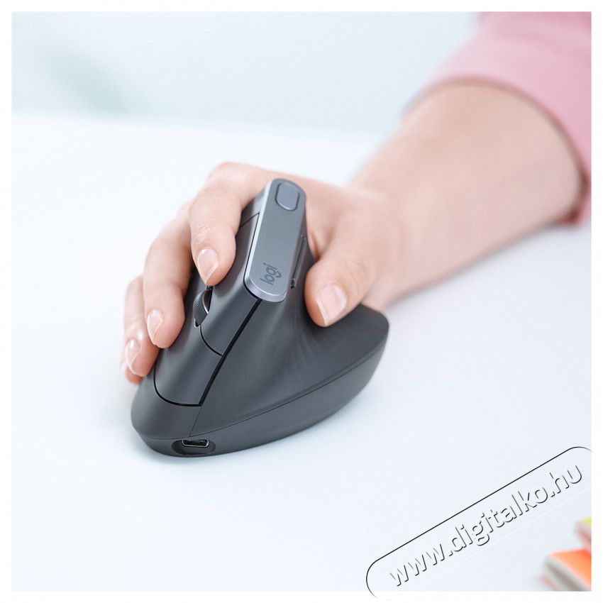 Logitech MX Vertical vezet&eacute;k n&eacute;lk&uuml;li vertik&aacute;lis eg&eacute;r Iroda &eacute;s sz&aacute;m&iacute;t&aacute;stechnika - Eg&eacute;r - Vezet&eacute;k n&eacute;lk&uuml;li eg&eacute;r - 408437