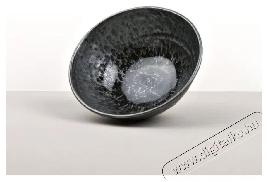 Made In Japan Black Pearl t&eacute;szta t&aacute;l 20 cm 800 ml Konyhai term&eacute;kek - &Eacute;tk&eacute;szlet - T&aacute;ny&eacute;r k&eacute;szlet - 522470