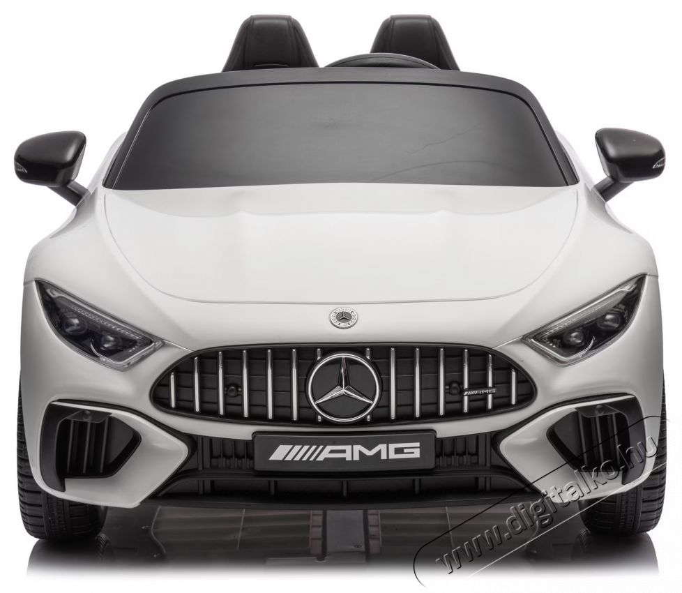 Mappy Mercedes SL63 AMG elektromos aut&oacute;, EVA kerekekkel, bőr&uuml;l&eacute;ssel, feh&eacute;r H&aacute;ztart&aacute;s / Otthon / K&uuml;lt&eacute;r - J&aacute;t&eacute;k / Sport - T&aacute;vir&aacute;ny&iacute;t&oacute;s aut&oacute; - 537116