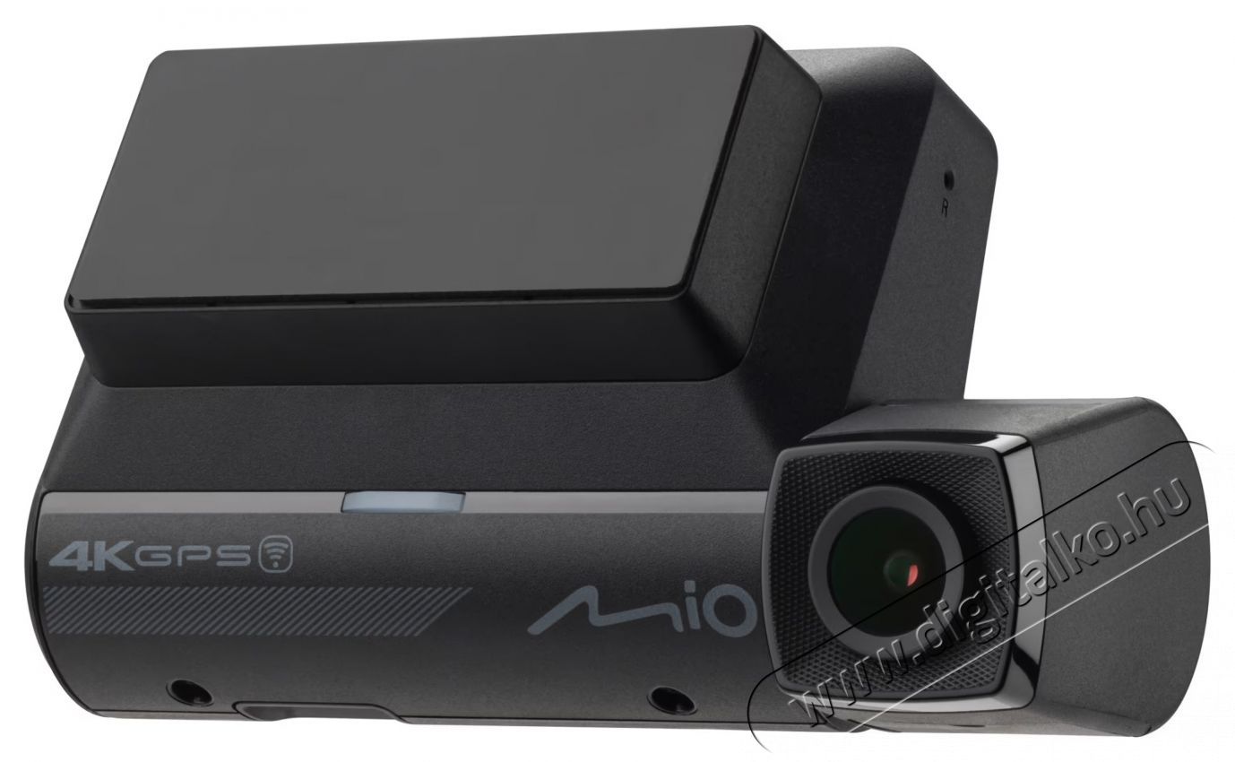 MIO MiVue 955WD kettős aut&oacute;s kamera F&eacute;nyk&eacute;pezőg&eacute;p / kamera - Aut&oacute;s fed&eacute;lzeti kamera - 535464