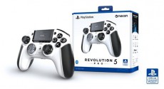 NACON 2808849 Revolution 5 Pro PS5 feh&eacute;r kontroller Iroda &eacute;s sz&aacute;m&iacute;t&aacute;stechnika - J&aacute;t&eacute;k konzol - Kontroller - 500387