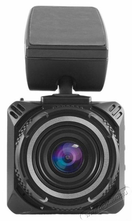 Navitel R600GPS Full HD aut&oacute;s kamera F&eacute;nyk&eacute;pezőg&eacute;p / kamera - Aut&oacute;s fed&eacute;lzeti kamera - 367968