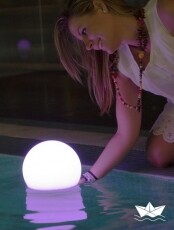 NG Buly 80 LED l&aacute;mpa - feh&eacute;r H&aacute;ztart&aacute;s / Otthon / K&uuml;lt&eacute;r - Vil&aacute;g&iacute;t&aacute;s / elektromoss&aacute;g - Hangulat teremtő vil&aacute;g&iacute;t&aacute;s - 360985