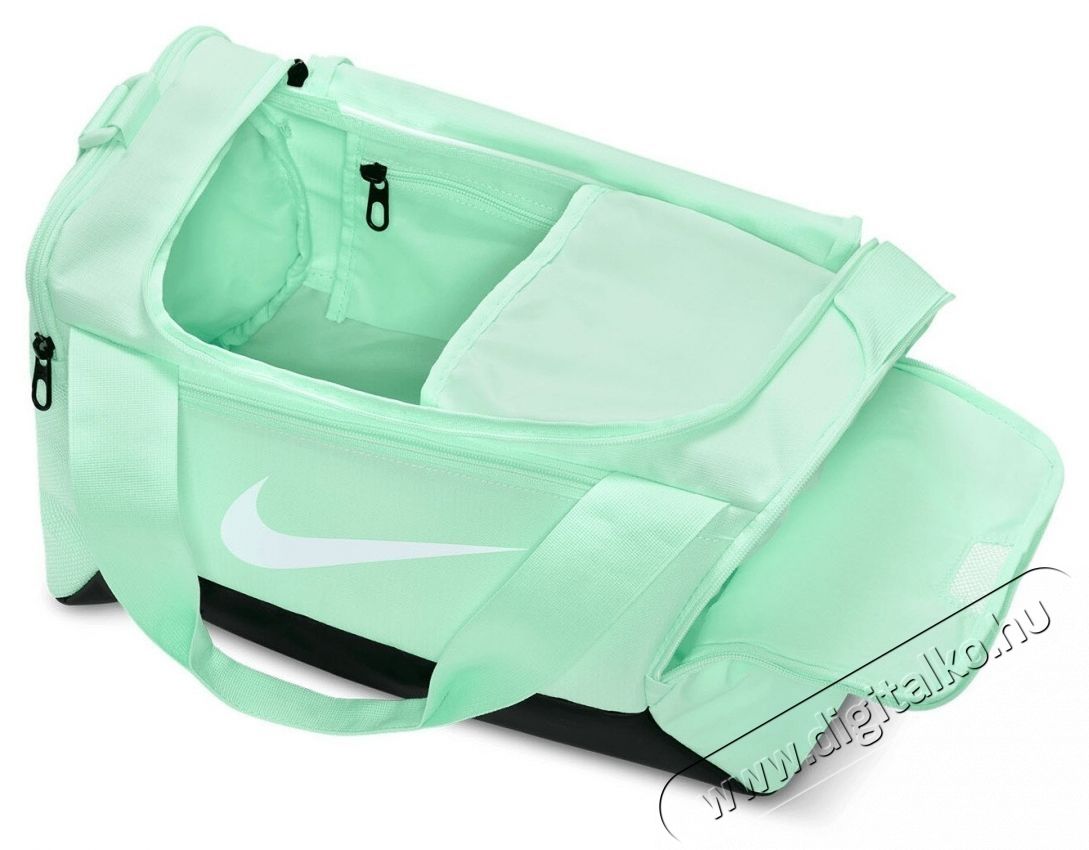 NIKE Brasilia 9.5 XS sportt&aacute;ska, 25 liter, t&uuml;rkiz Sz&eacute;ps&eacute;g&aacute;pol&aacute;s / Eg&eacute;szs&eacute;g - Egy&eacute;b sz&eacute;ps&eacute;g / eg&eacute;szs&eacute;g term&eacute;k - 534484