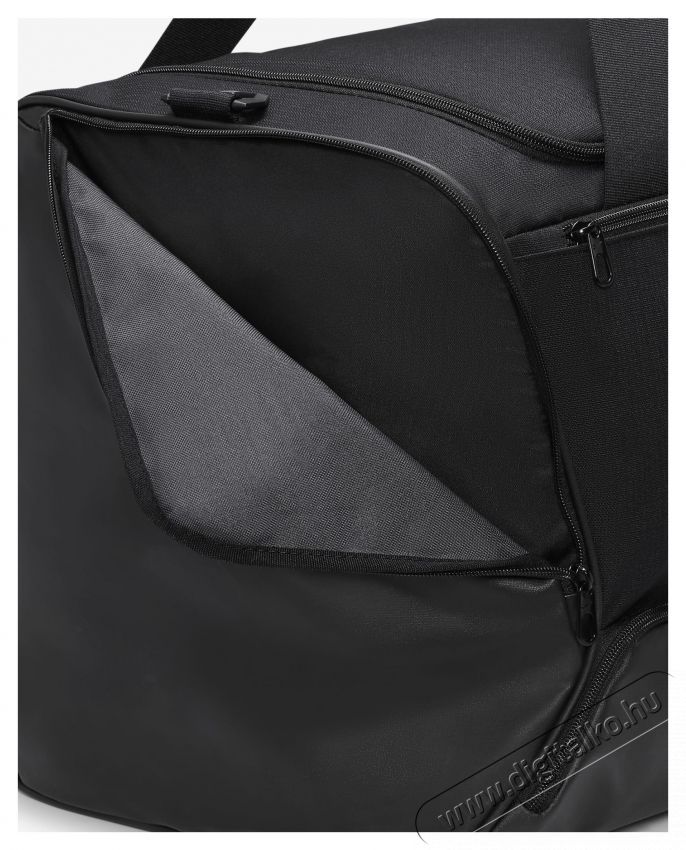NIKE Brasilia sportt&aacute;ska, 95 liter, fekete Sz&eacute;ps&eacute;g&aacute;pol&aacute;s / Eg&eacute;szs&eacute;g - Egy&eacute;b sz&eacute;ps&eacute;g / eg&eacute;szs&eacute;g term&eacute;k - 534478