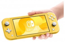 Nintendo Switch Lite s&aacute;rga j&aacute;t&eacute;kkonzol Iroda &eacute;s sz&aacute;m&iacute;t&aacute;stechnika - J&aacute;t&eacute;k konzol - Kieg&eacute;sz&iacute;tő - 385270