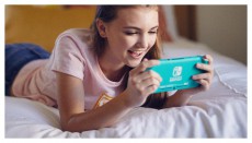 Nintendo Switch Lite t&uuml;rkiz J&aacute;t&eacute;kkonzol Iroda &eacute;s sz&aacute;m&iacute;t&aacute;stechnika - J&aacute;t&eacute;k konzol - Kieg&eacute;sz&iacute;tő - 385280