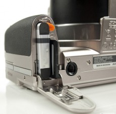 Olympus SP-800 UZ ez&uuml;st-kamera F&eacute;nyk&eacute;pezőg&eacute;p / kamera - Ultrazoom f&eacute;nyk&eacute;pezőg&eacute;p - K&ouml;zepes m&eacute;retű - 252418