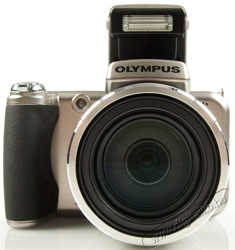 Olympus SP-800 UZ ez&uuml;st-kamera F&eacute;nyk&eacute;pezőg&eacute;p / kamera - Ultrazoom f&eacute;nyk&eacute;pezőg&eacute;p - K&ouml;zepes m&eacute;retű - 252418