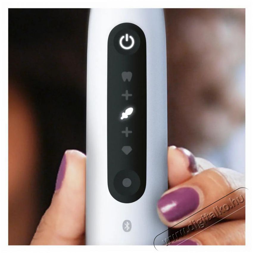Oral-B iO Series 5 feh&eacute;r elektromos fogkefe Sz&eacute;ps&eacute;g&aacute;pol&aacute;s / Eg&eacute;szs&eacute;g - Sz&aacute;j / fog &aacute;pol&aacute;s - Elektromos fogkefe - 398071