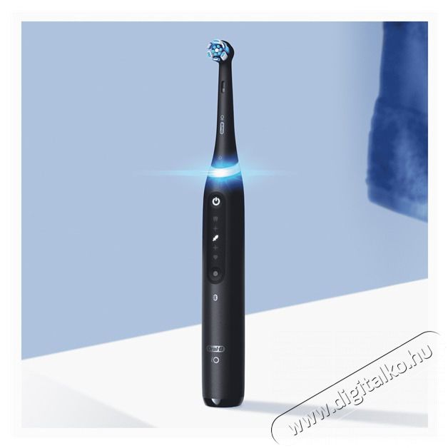 Oral-B iO Series 5 2 db-os matt fekete+feh&eacute;r elektromos fogkefe szett Sz&eacute;ps&eacute;g&aacute;pol&aacute;s / Eg&eacute;szs&eacute;g - Sz&aacute;j / fog &aacute;pol&aacute;s - Elektromos fogkefe - 404816