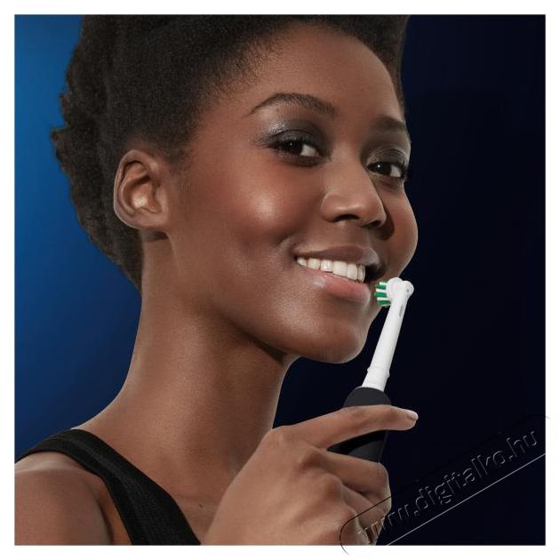 Oral-B PRO1 Elektromos Fogkefe Black X-Clean + &uacute;titok Sz&eacute;ps&eacute;g&aacute;pol&aacute;s / Eg&eacute;szs&eacute;g - Sz&aacute;j / fog &aacute;pol&aacute;s - Elektromos fogkefe - 501404