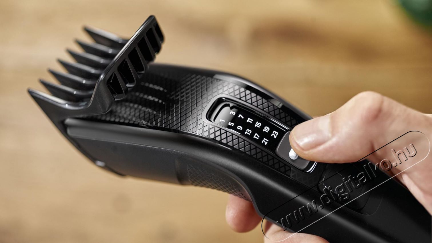 PHILIPS Hairclipper series 3000 HC3510/15 hajv&aacute;g&oacute; Sz&eacute;ps&eacute;g&aacute;pol&aacute;s / Eg&eacute;szs&eacute;g - Haj&aacute;pol&aacute;s - Haj / szak&aacute;ll v&aacute;g&oacute;, ny&iacute;r&oacute; - 345890
