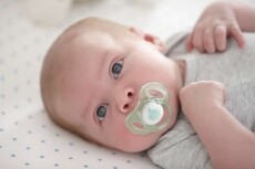 PHILIPS SCF151/00 Avent cumi Sz&eacute;ps&eacute;g&aacute;pol&aacute;s / Eg&eacute;szs&eacute;g - Baba mama term&eacute;k - Cumis&uuml;veg / cumi / etet&eacute;s kieg&eacute;sz&iacute;tő - 298577