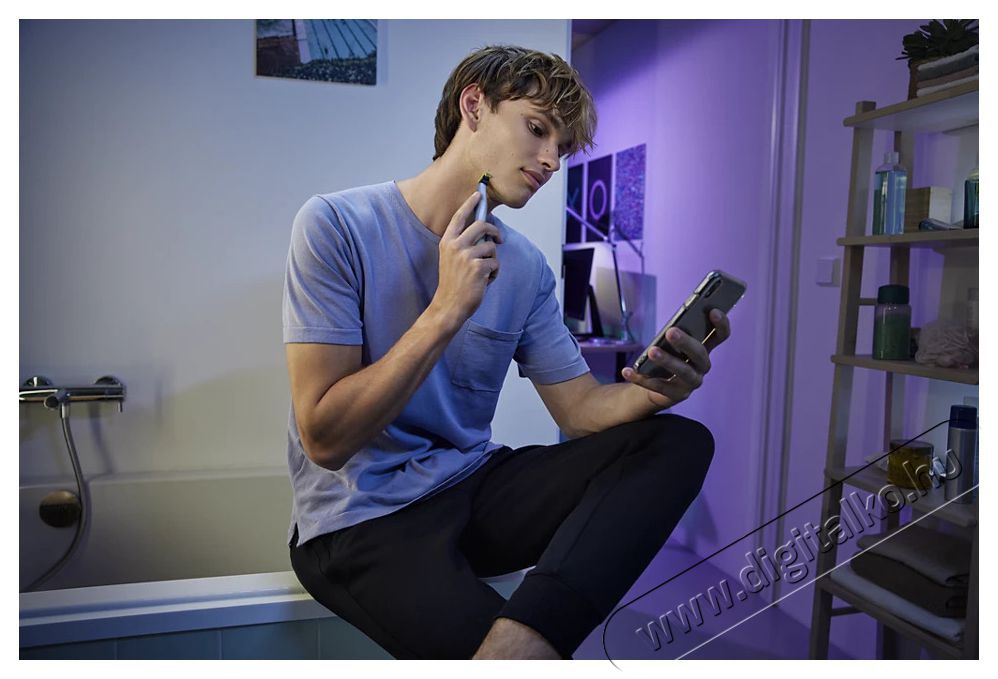 PHILIPS QP1324/30 OneBlade First Shave borotva Sz&eacute;ps&eacute;g&aacute;pol&aacute;s / Eg&eacute;szs&eacute;g - Szőrtelen&iacute;tő / borotva - Arc- &eacute;s testszőrzet v&aacute;g&oacute;, form&aacute;z&oacute; - 500651