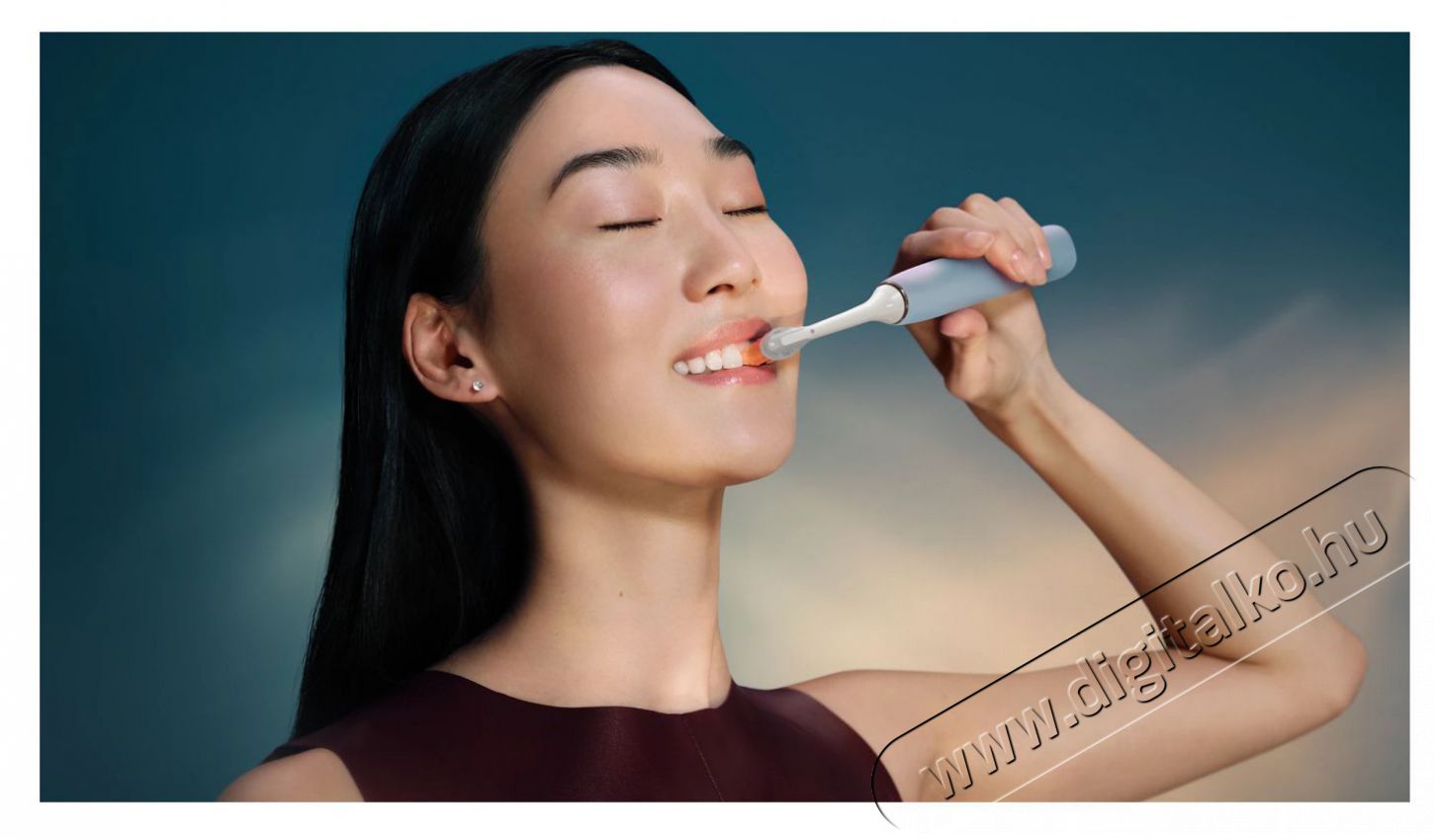 PHILIPS Sonicare 9900 DiamondClean Prestige Limited Edition Baby Blue HX9997/32 Elektromos fogkefe Sz&eacute;ps&eacute;g&aacute;pol&aacute;s / Eg&eacute;szs&eacute;g - Sz&aacute;j / fog &aacute;pol&aacute;s - Elektromos fogkefe - 525677